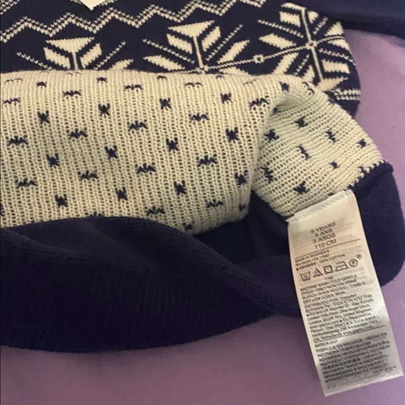 Disney GAP Navy Crewneck Sweater with White Snowflake Design - Picture 3 of 4